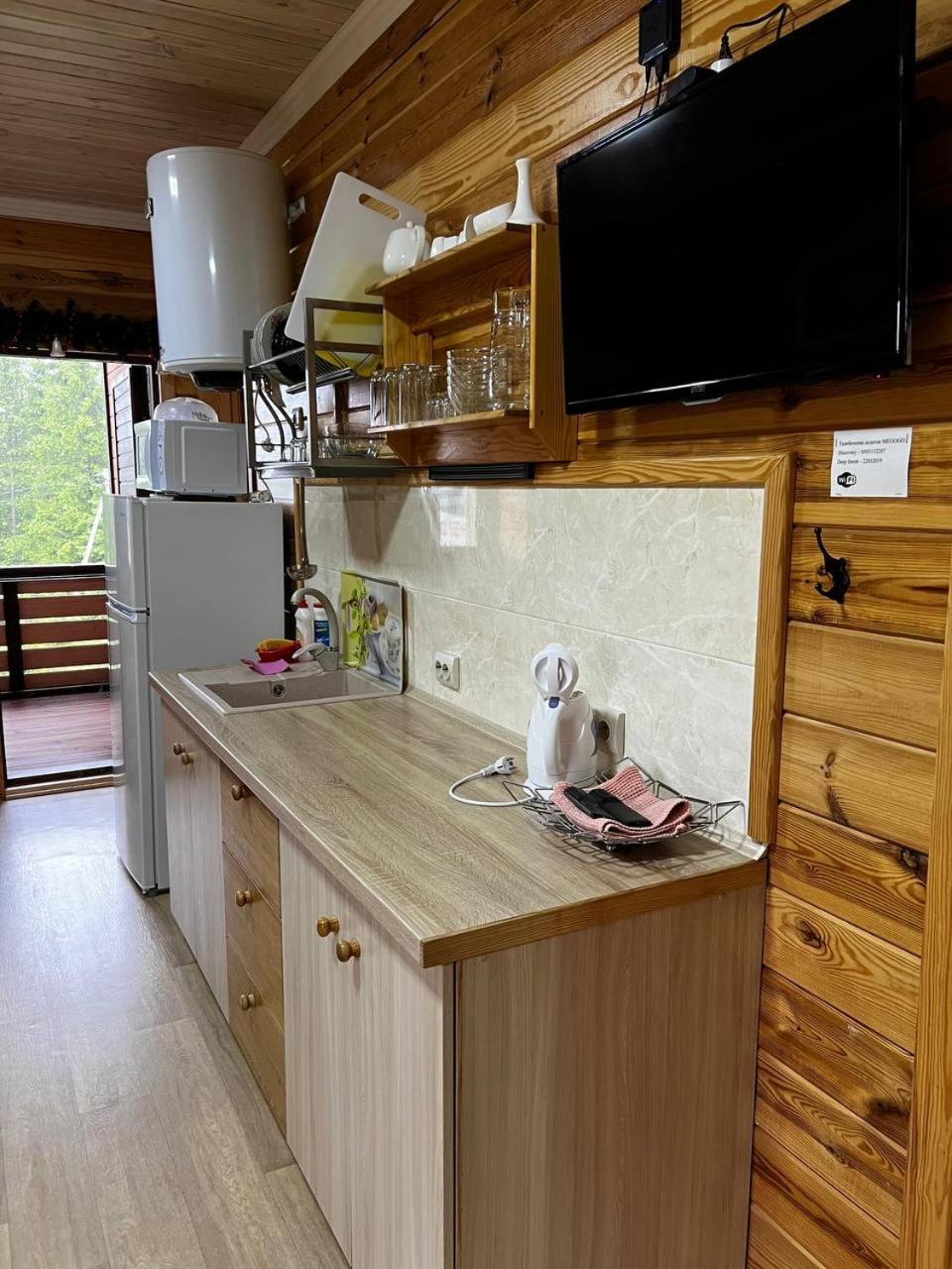 Коттедж Для Отдыха Дискавери Yablunytsya Exterior photo