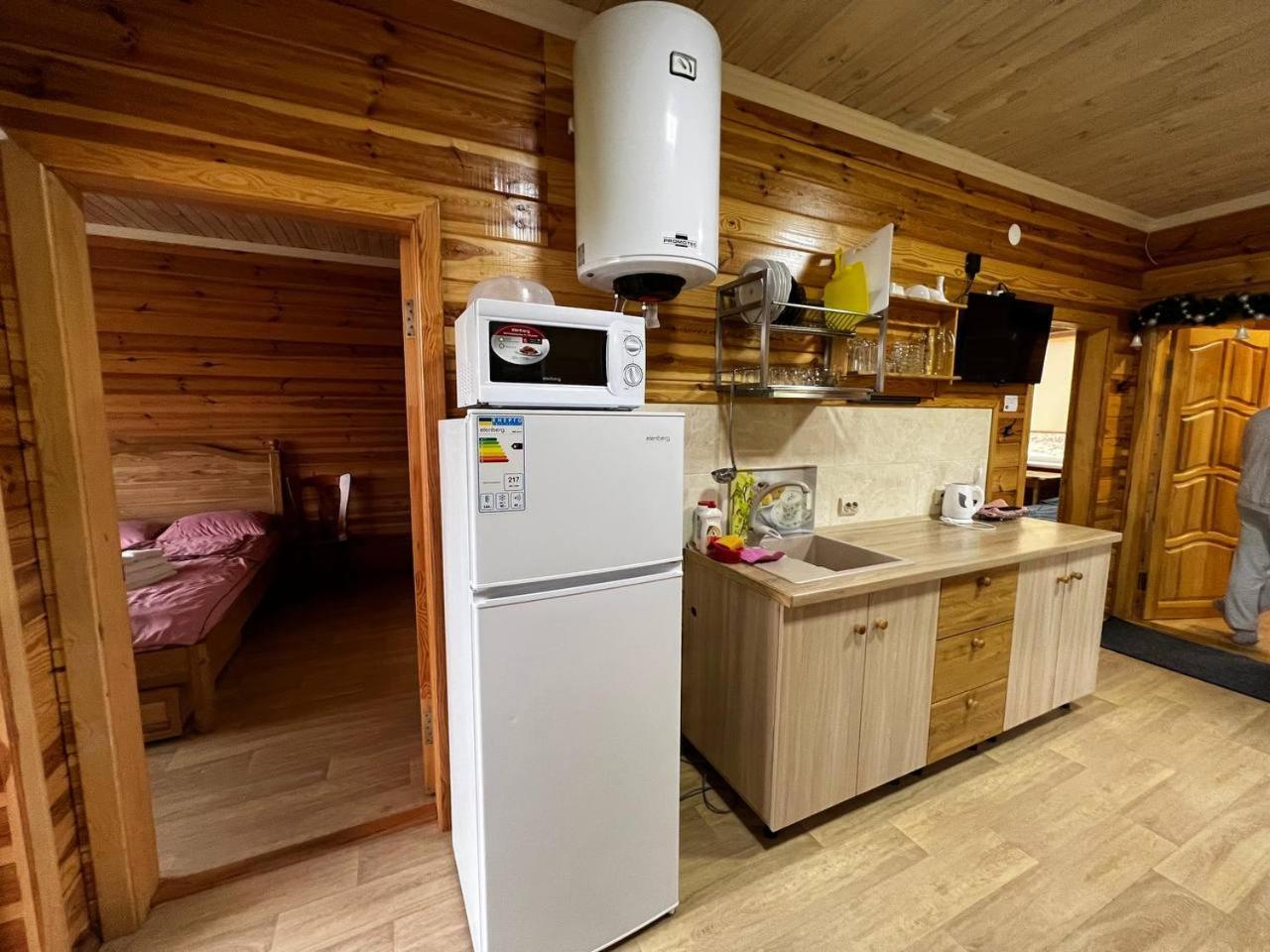 Коттедж Для Отдыха Дискавери Yablunytsya Exterior photo