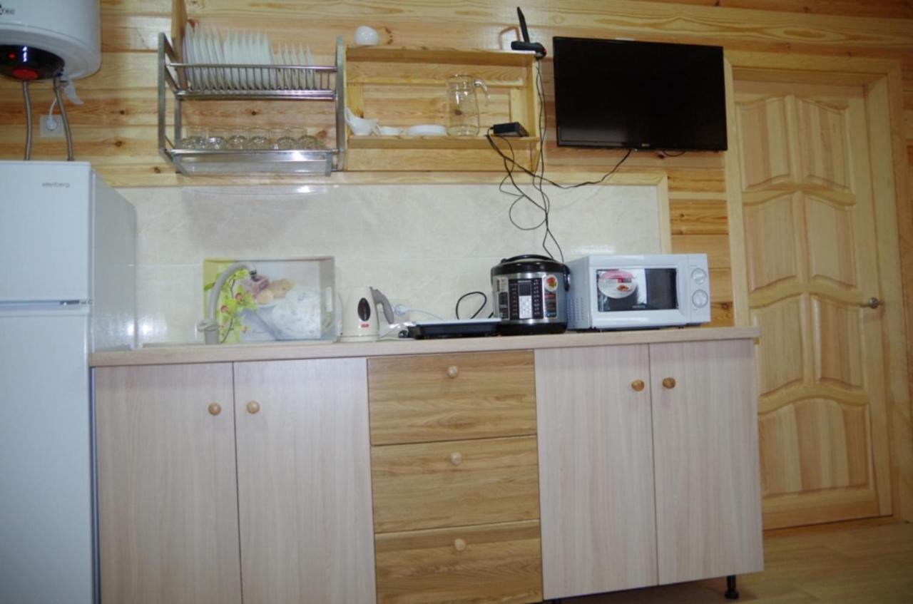 Коттедж Для Отдыха Дискавери Yablunytsya Exterior photo